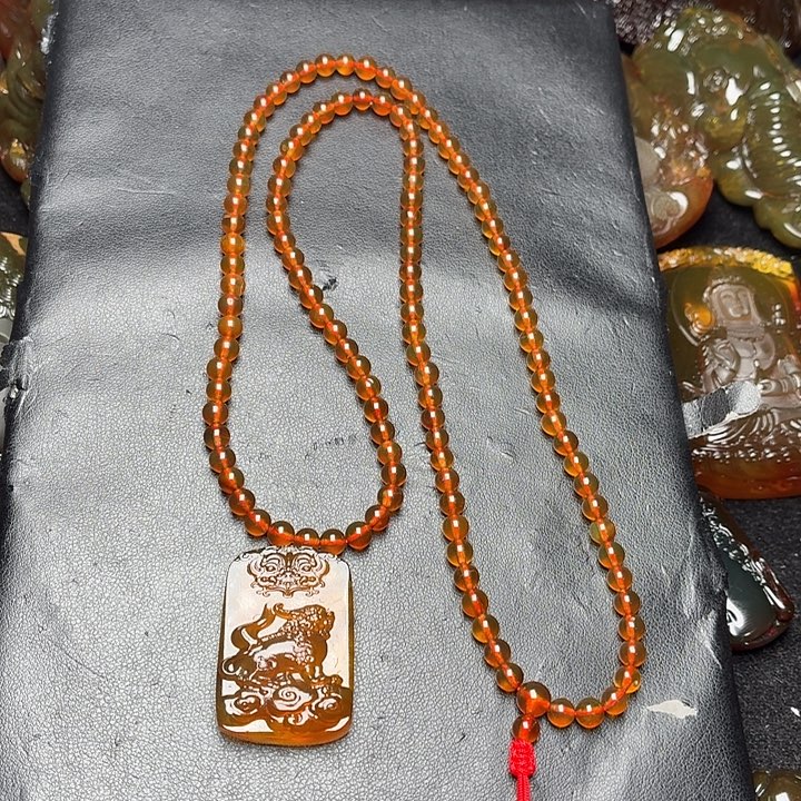 琥珀未镶嵌颈饰4➕棕红195