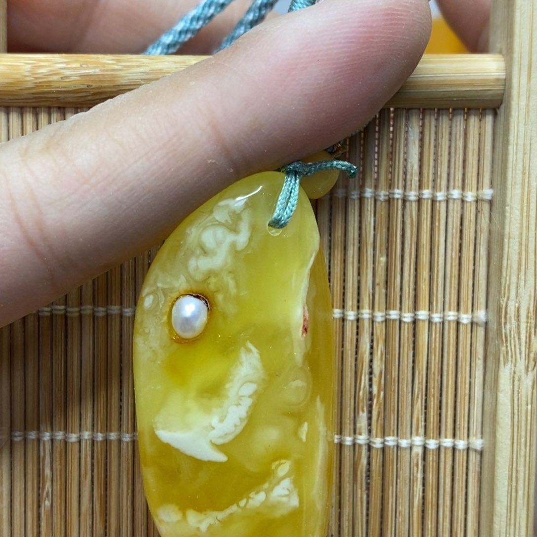 定制琥珀未镶嵌陈