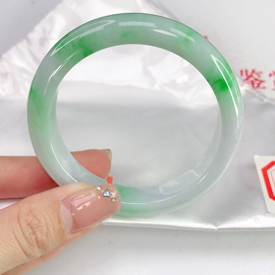 翡翠手镯未镶嵌天然翡翠A货019