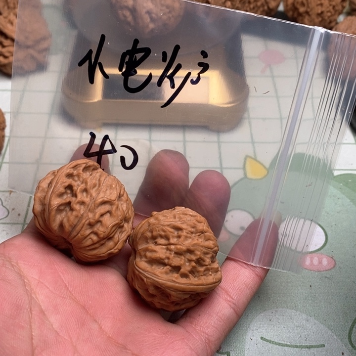 文玩核桃把件小*炉核桃