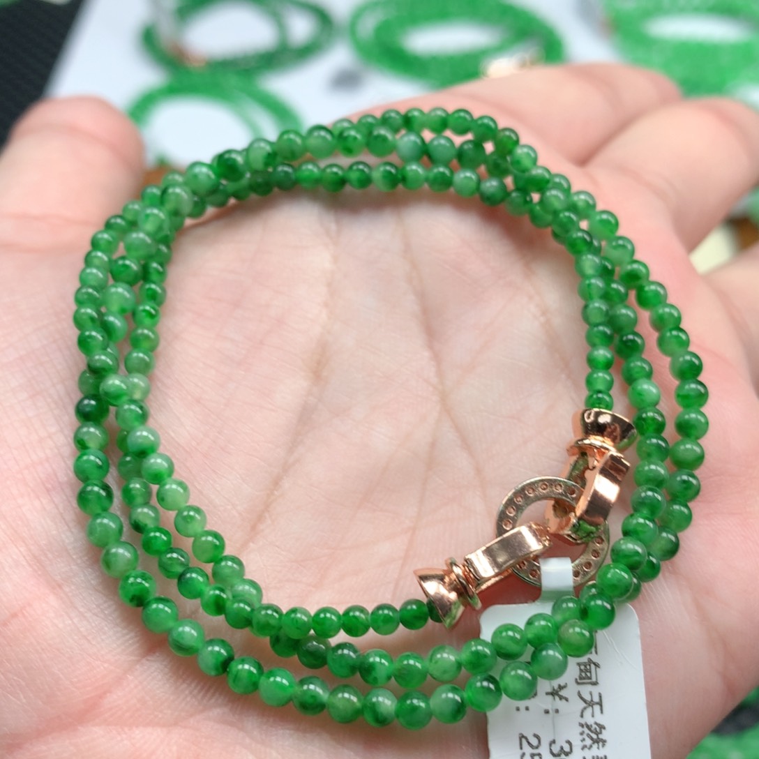 翡翠手链未镶嵌R****w翡翠