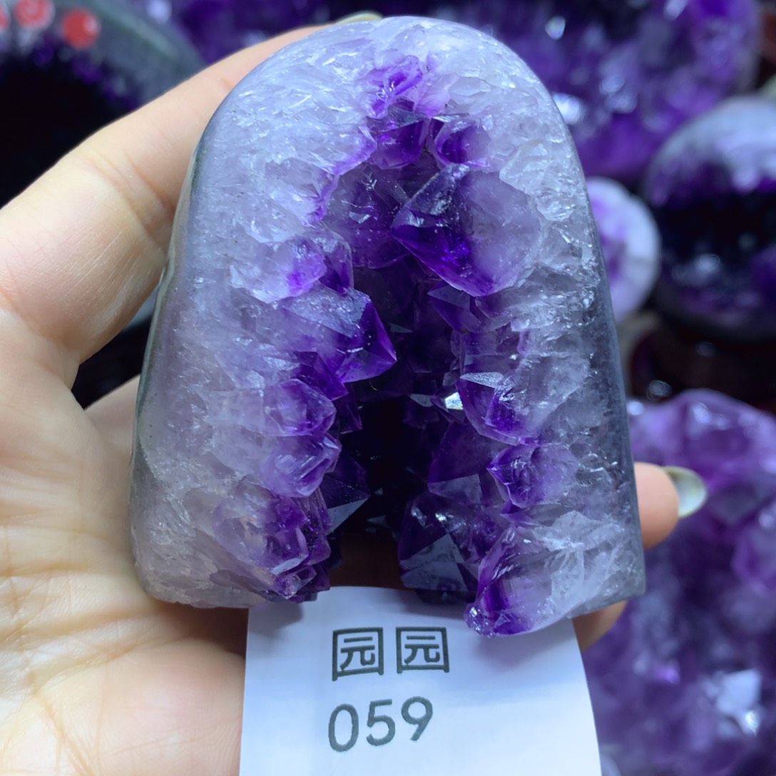 紫晶大型摆件（非配饰）未镶嵌