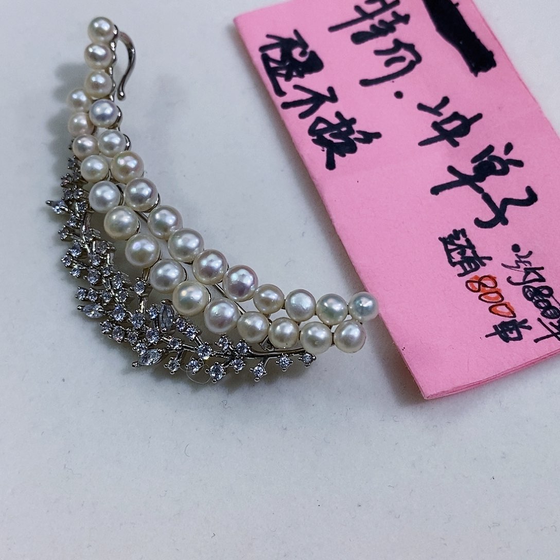 淡水珍珠胸针未镶嵌