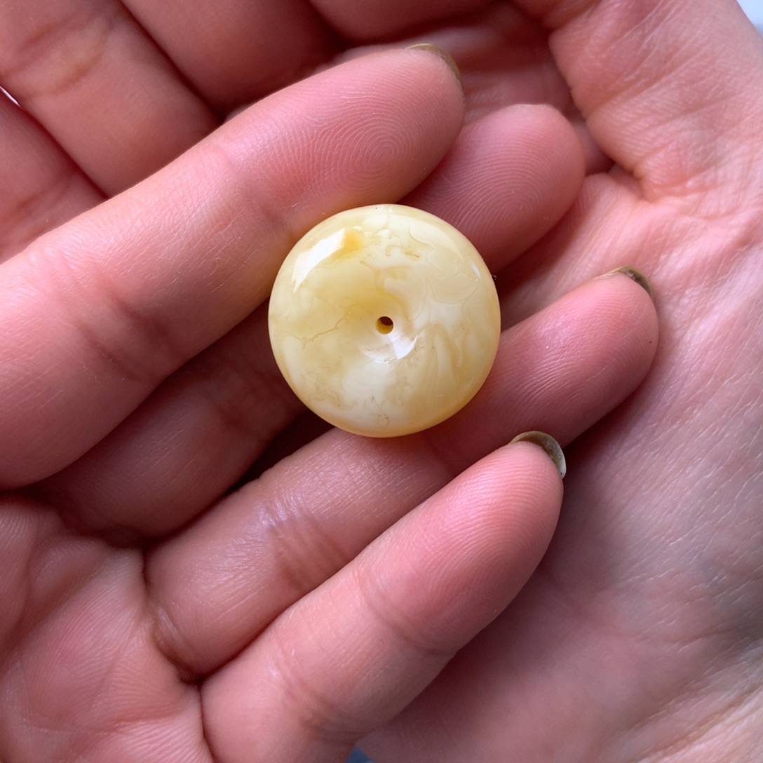 Y***p琥珀未镶嵌裸石蜜蜡