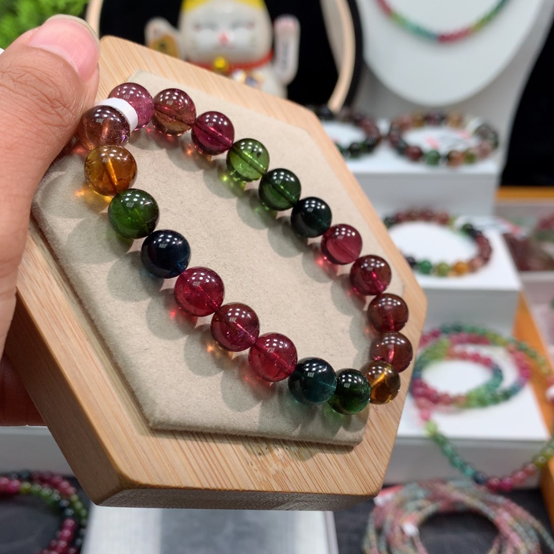 碧玺手链未镶嵌  9.6mm。