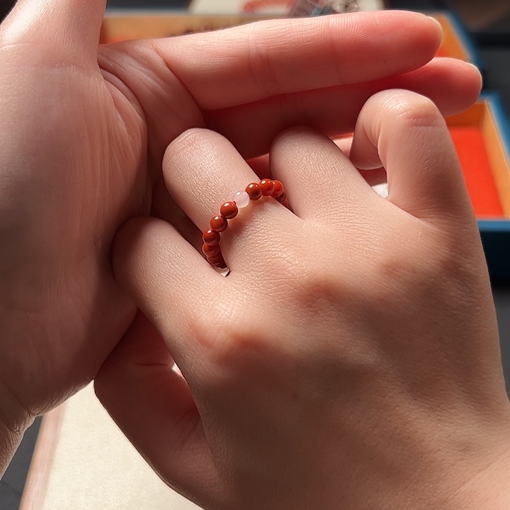 南红玛瑙未镶嵌戒指