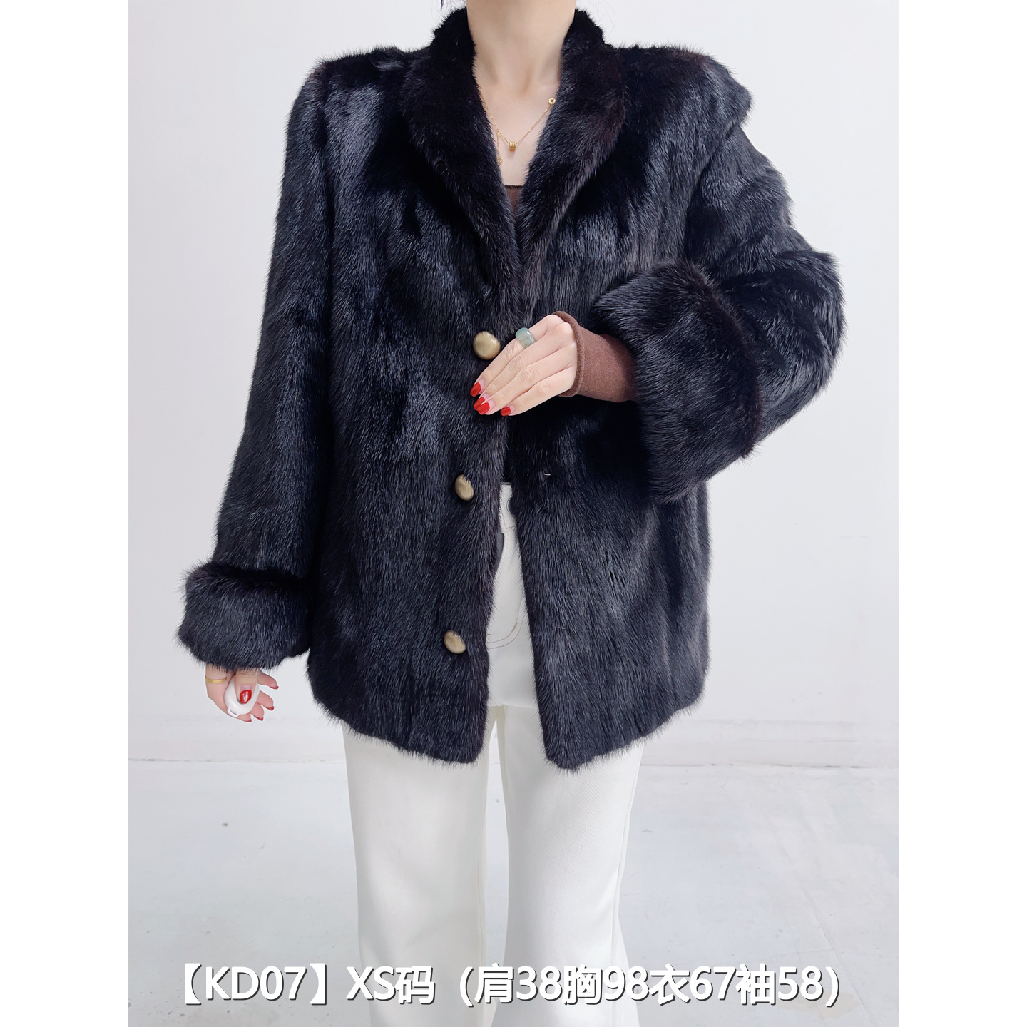 【KD07】XS 红黑色短款全抽貂皮水貂大衣女 翻立领挽袖 28007