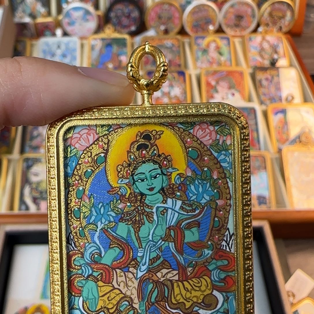 如***是吊坠古祥手绘唐卡