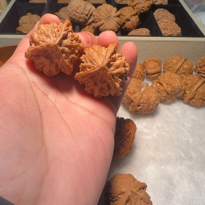 文玩核桃把件盘山三