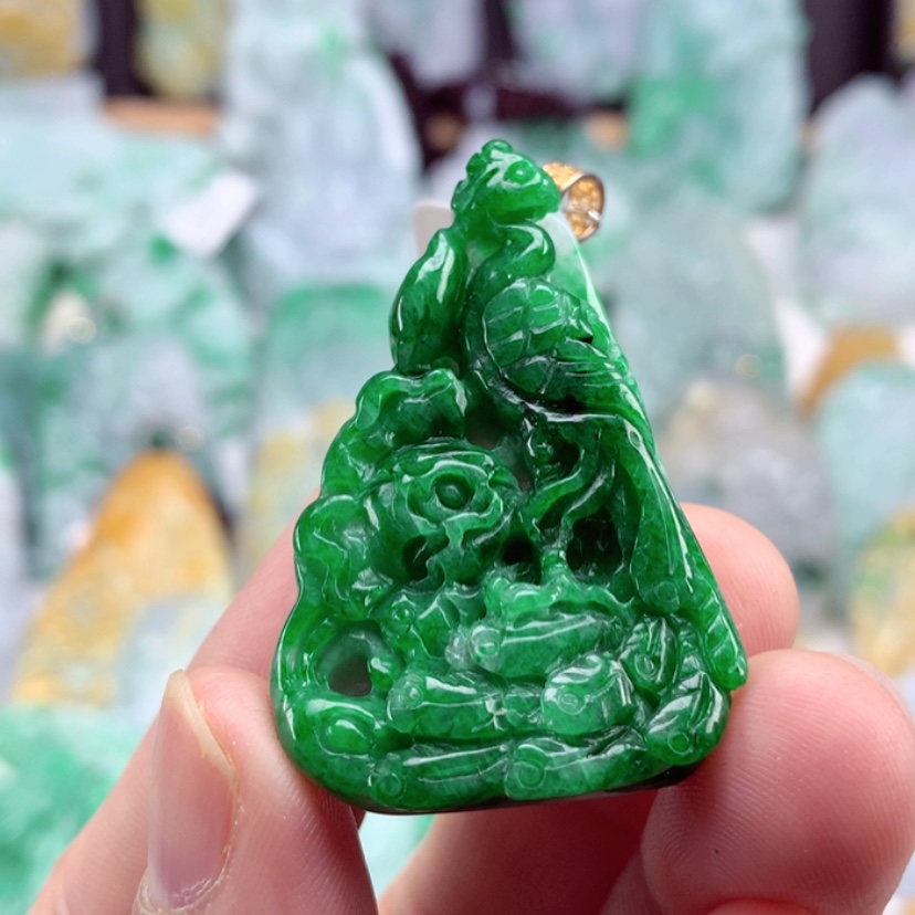 【闪购商品】翡翠吊坠(不含链)未镶嵌
