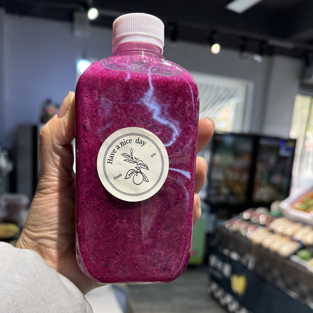 火龙果蓝莓香蕉混搭一杯