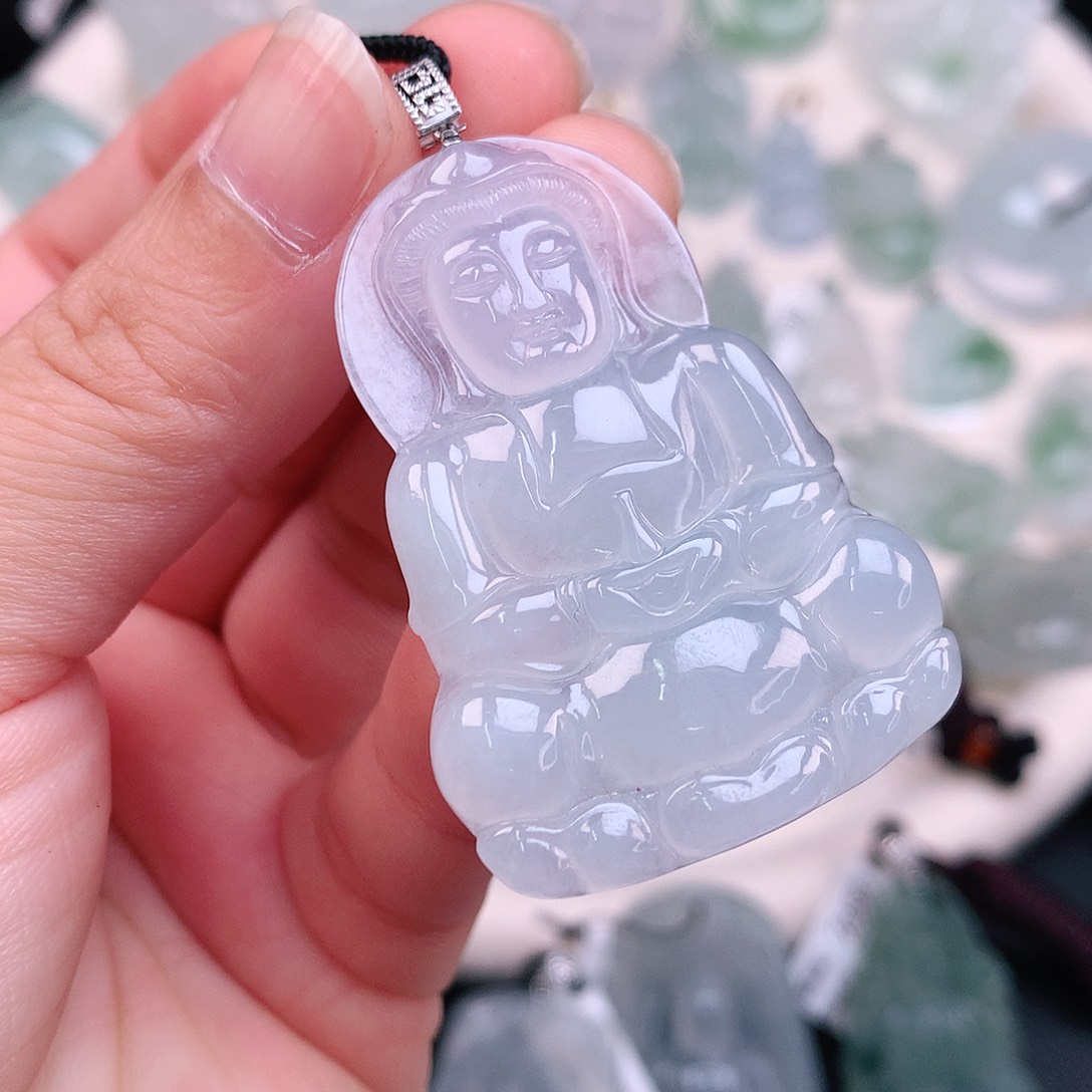 翡翠颈饰18K金镶嵌冰胶观音