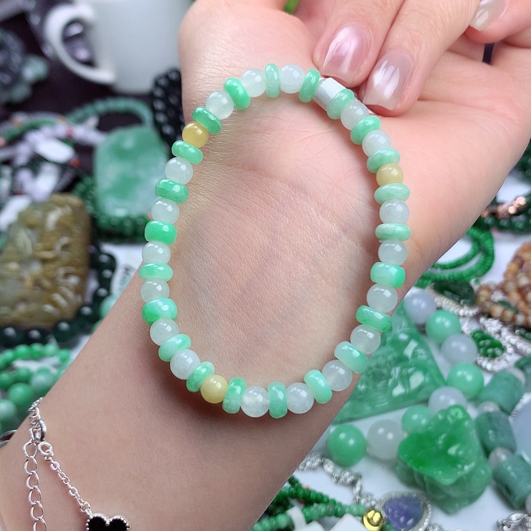 翡翠未镶嵌颈饰手串