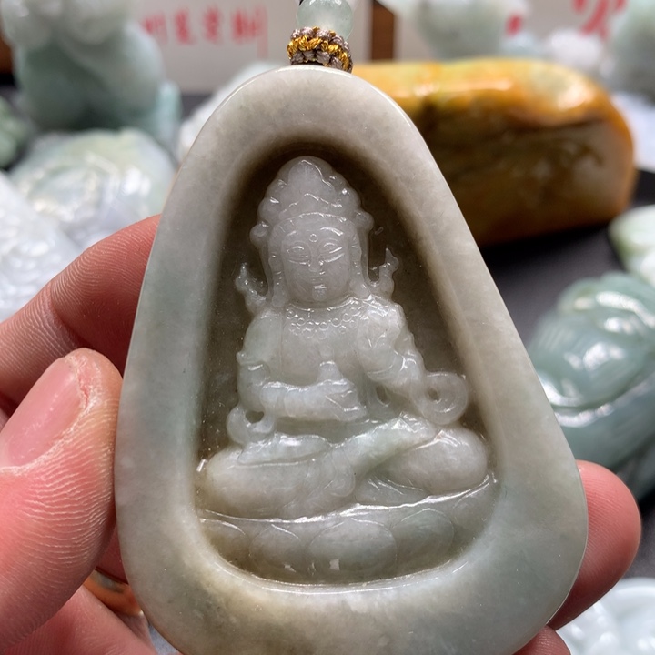 翡翠未镶嵌颈饰保真天然a货翡翠