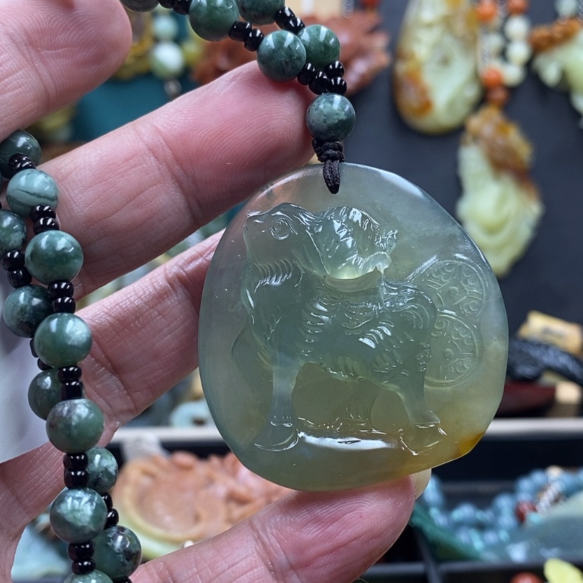 【闪购商品】蛇纹石玉吊坠未镶嵌