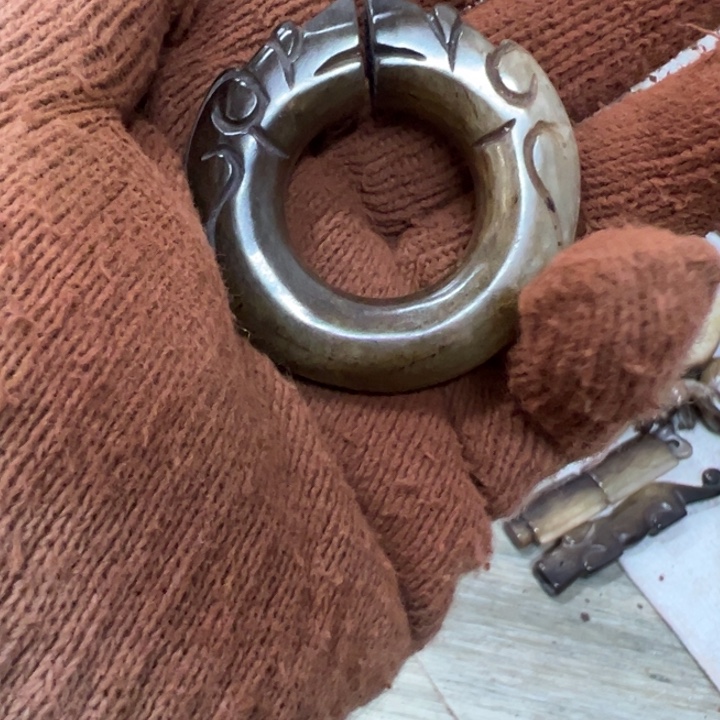 胡***荣和田玉（青白玉）未镶嵌挂件