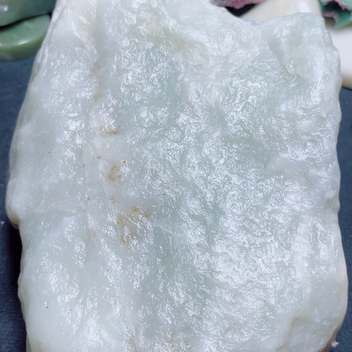 和田玉（糖玉）未镶嵌珠宝奇石