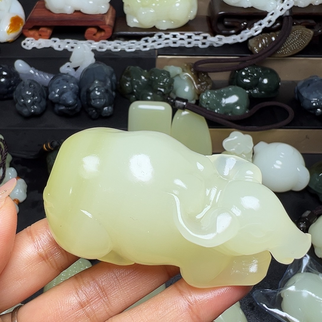 八***子软玉未镶嵌把件新疆天然精品料子
