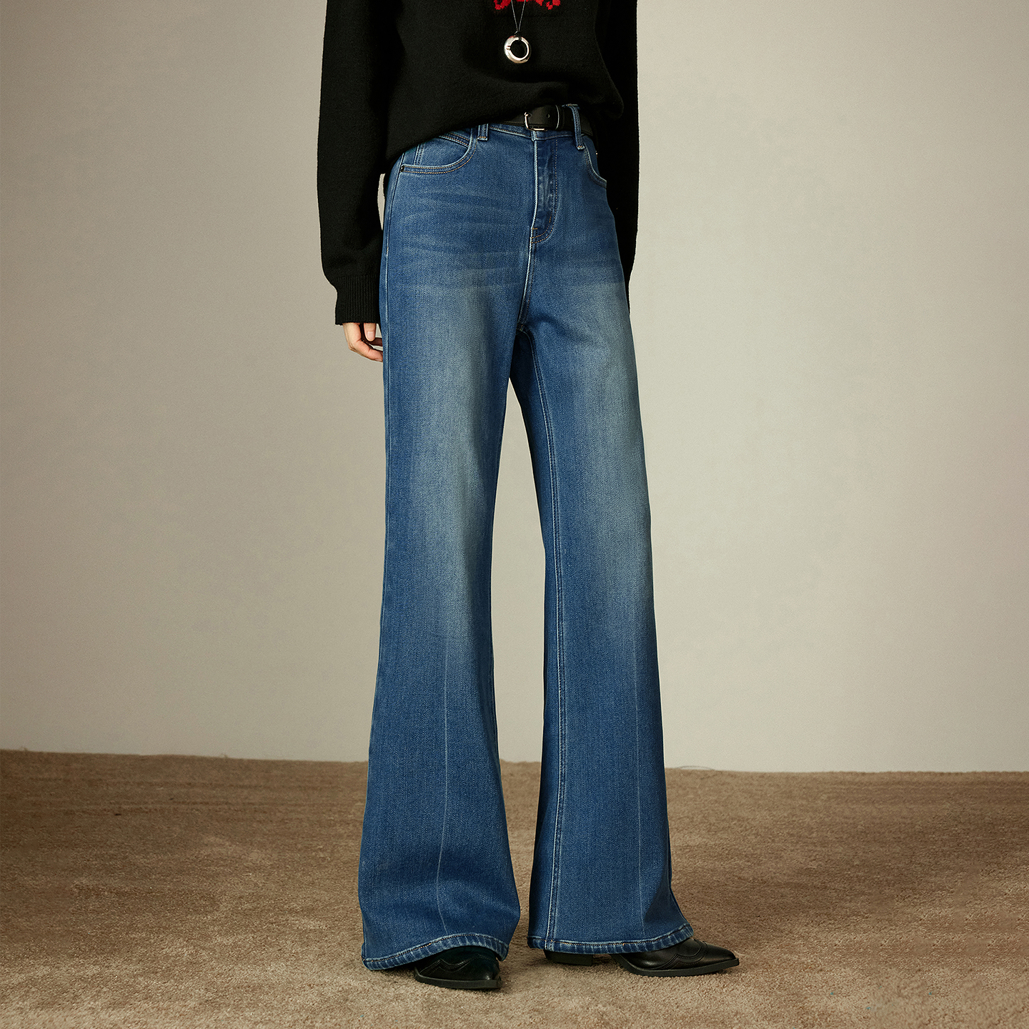 修型牛仔｜初语牛仔裤女2025冬季黑标莱卡弹力微喇裤加绒裤保暖裤