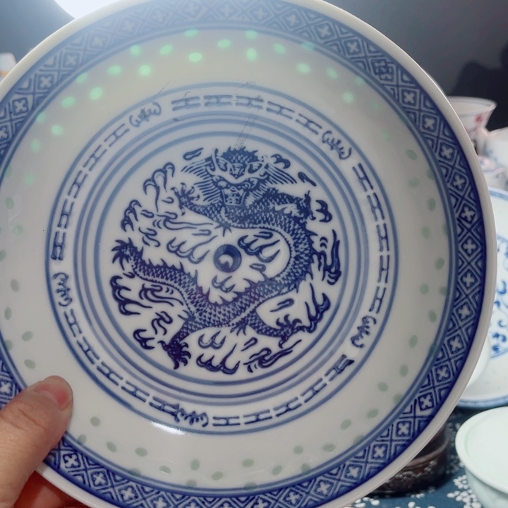 青花玲珑8寸窝盘龙纹
