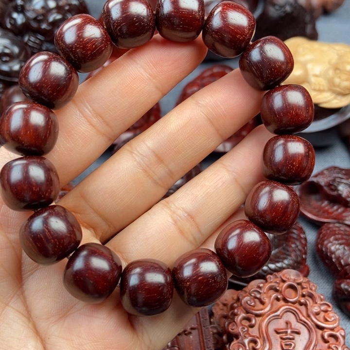 檀香紫檀（小叶紫檀）子*张