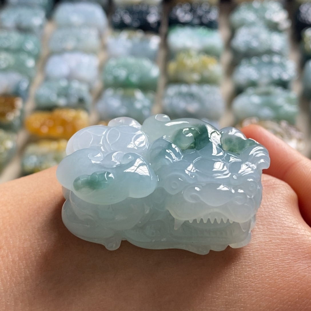翡翠未镶嵌颈饰天然翡翠貔貅吊坠