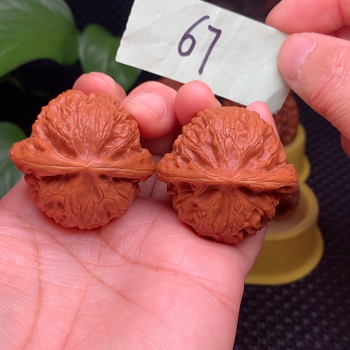 【闪购商品】把件文玩核桃39.5宫灯67
