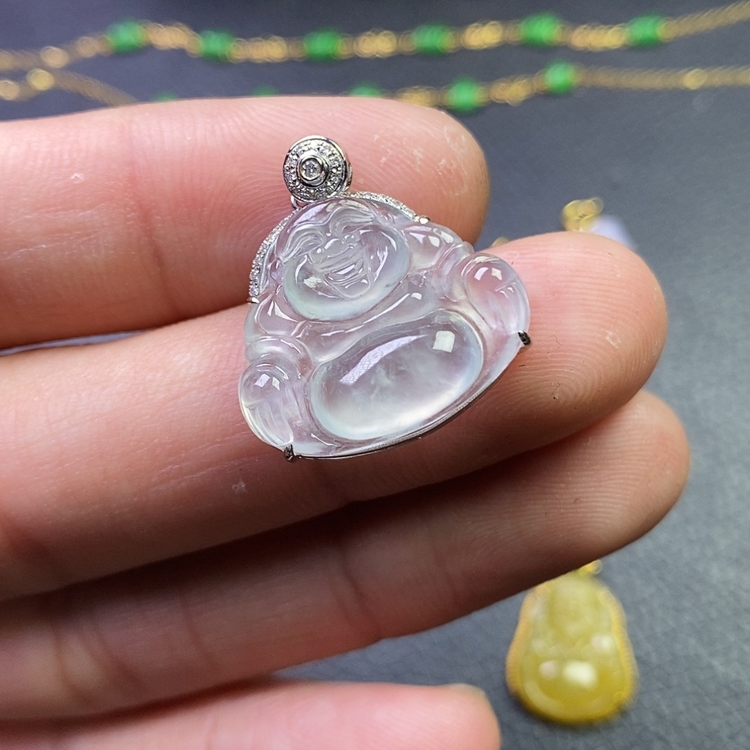 颈饰18K金镶嵌翡翠