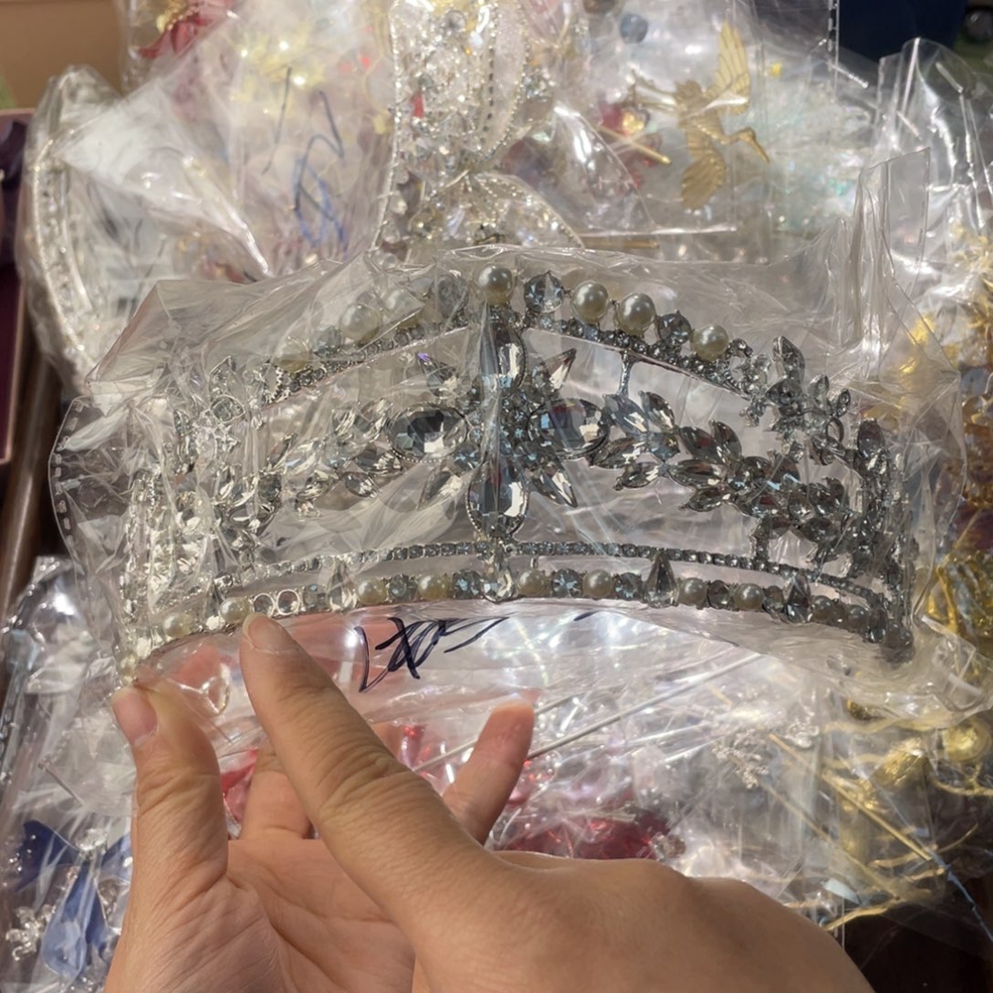 混合材质新娘头饰默认微瑕不退换