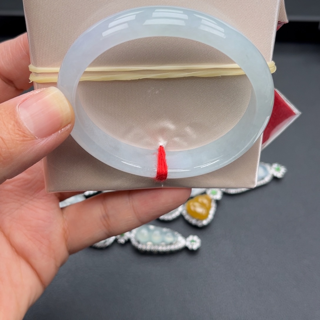 翡翠未镶嵌手镯手镯