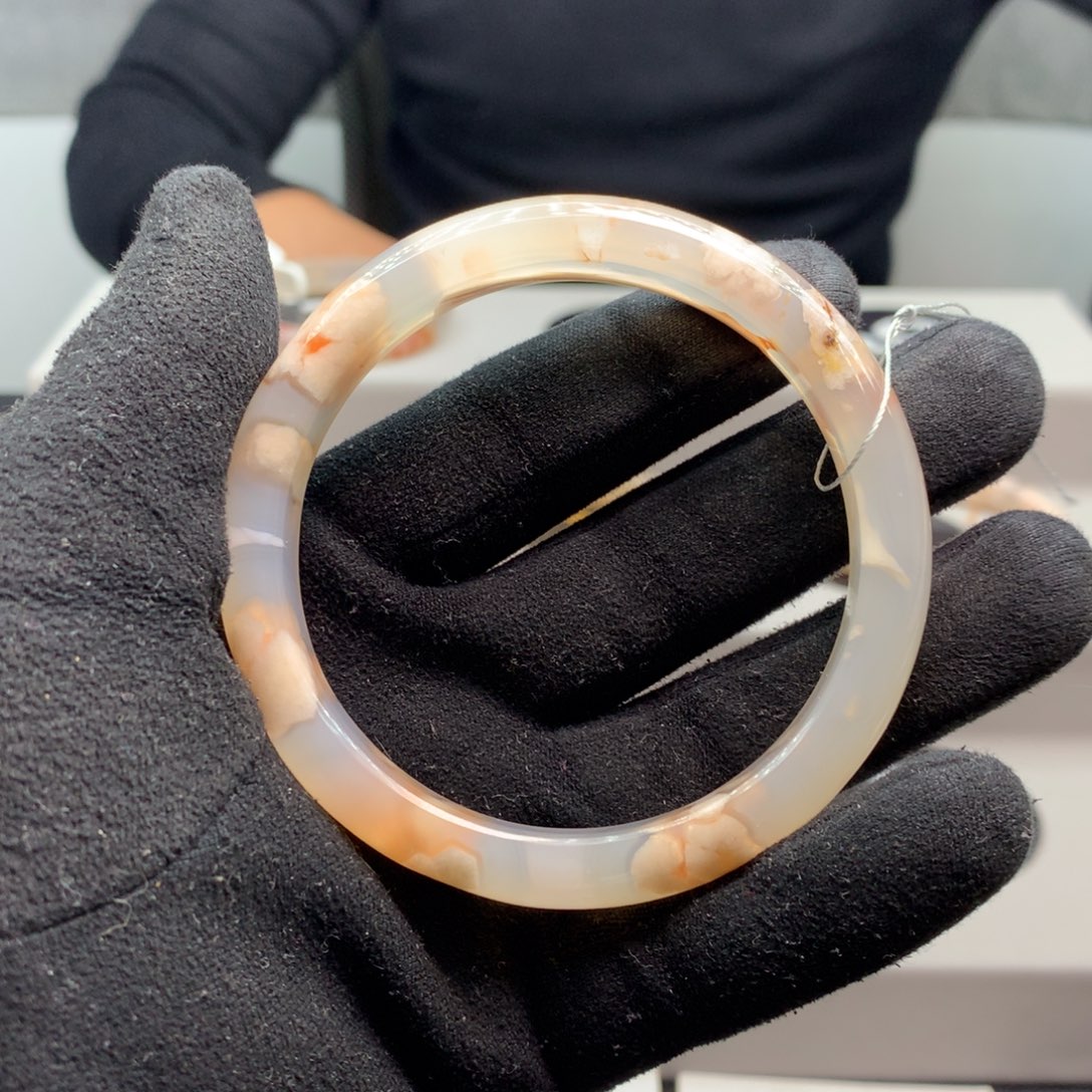 玛瑙/玉髓手镯未镶嵌