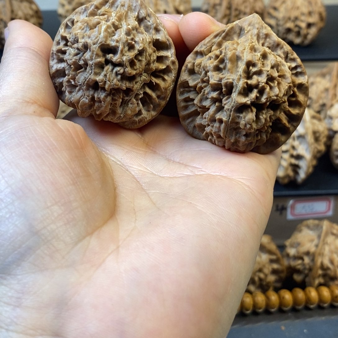 桃核吊坠秦岭薄楞官帽38全品