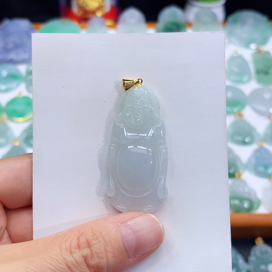 翡翠18K金镶嵌颈饰翡翠吊坠