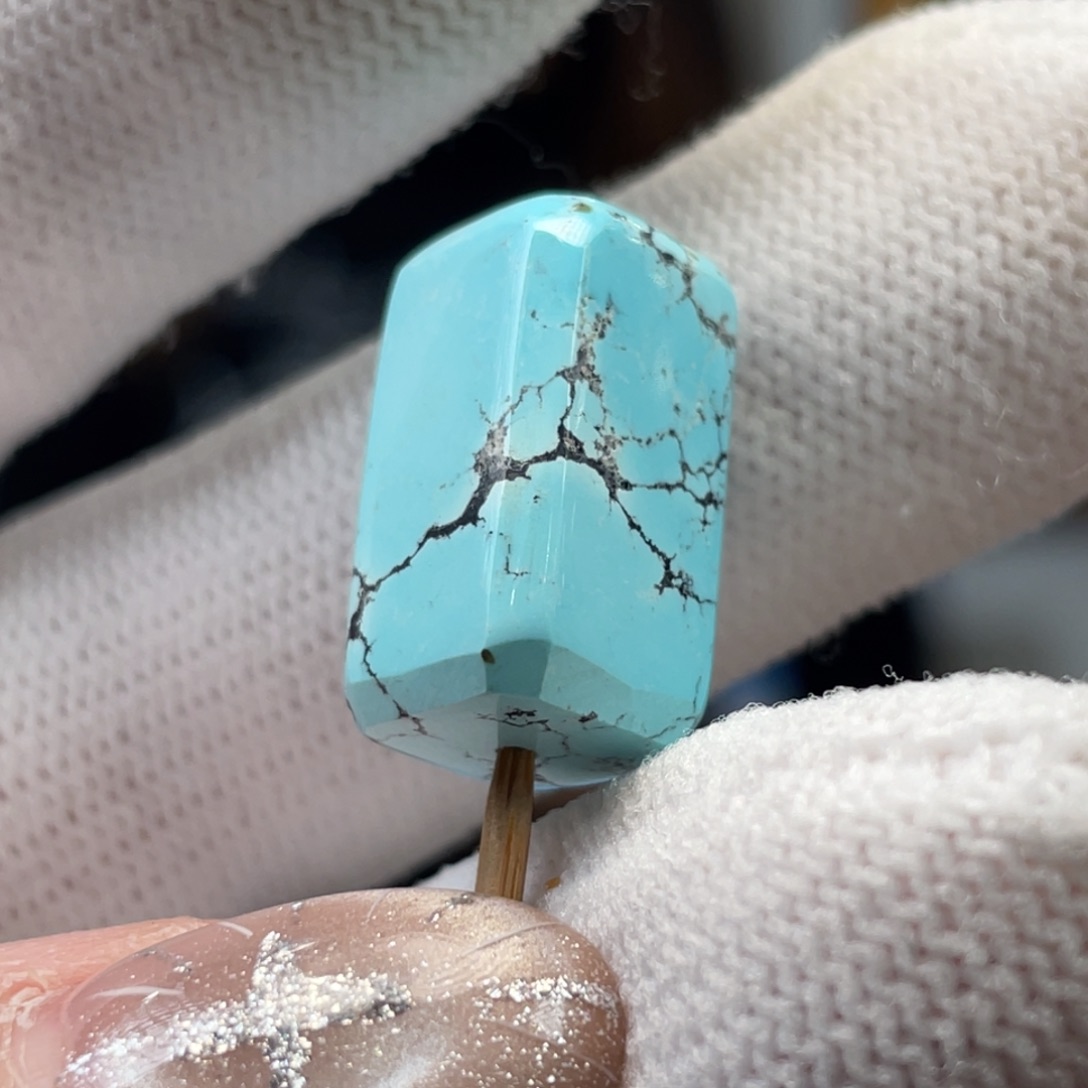 绿松石未镶嵌挂件