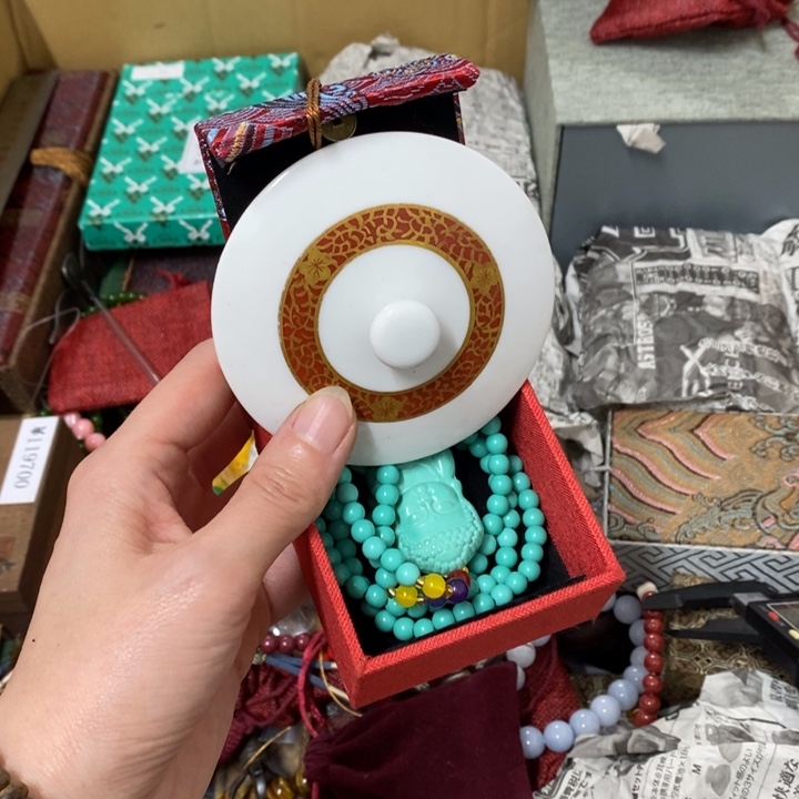 瓷片哈中古工艺品一件