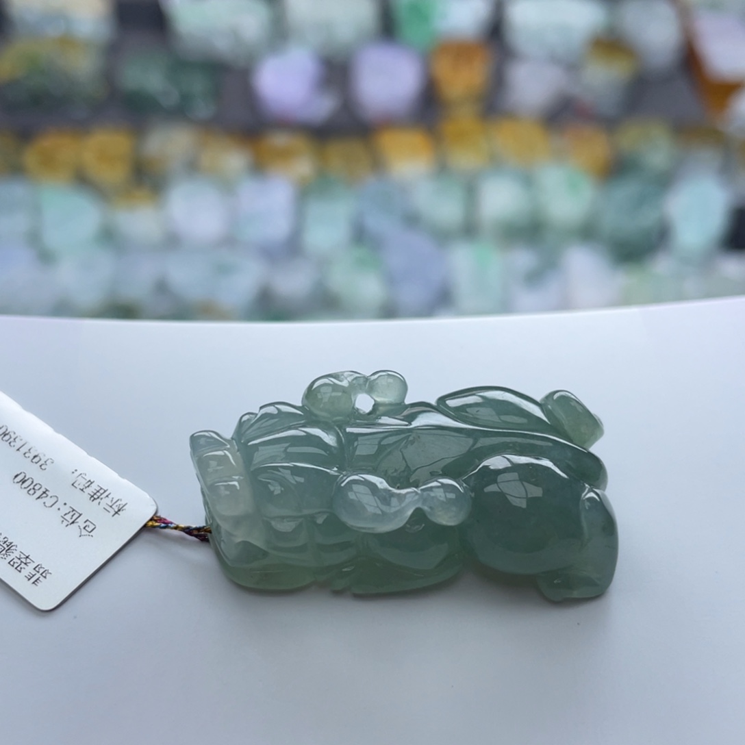 翡翠颈饰未镶嵌貔貅