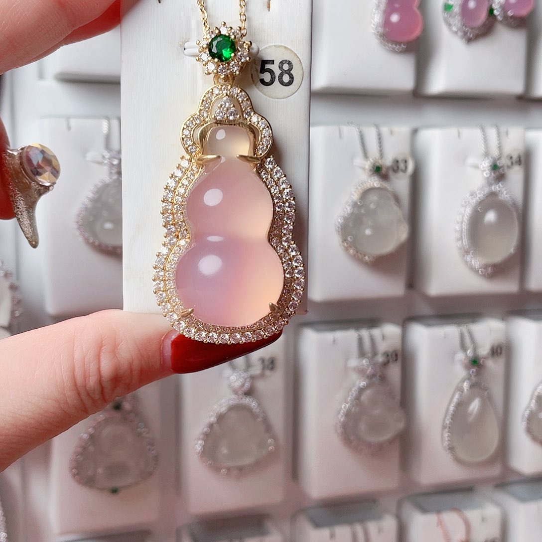 玛瑙/玉髓吊坠(赠链)未镶嵌