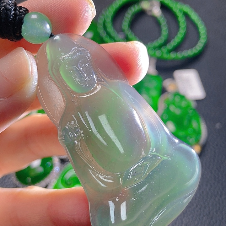 翡翠颈饰未镶嵌88，