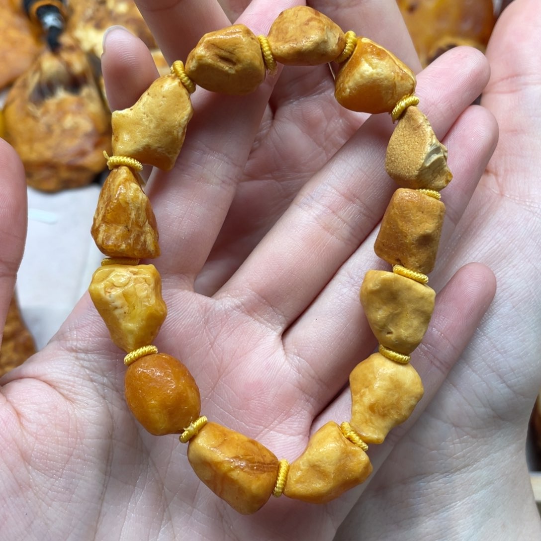 琥珀珠宝奇石未镶嵌