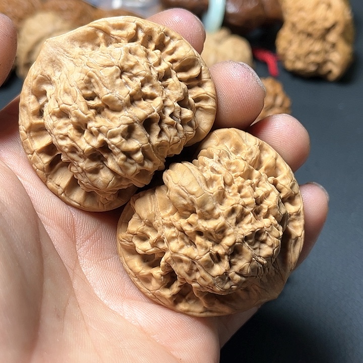 文玩核桃把件0号麒麟纹官帽