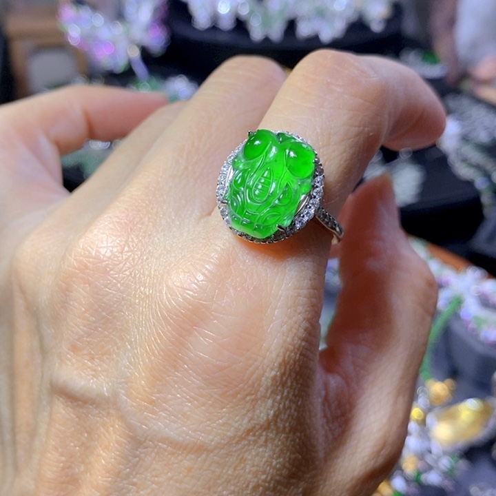 翡翠戒指银S925镶嵌天然翡翠