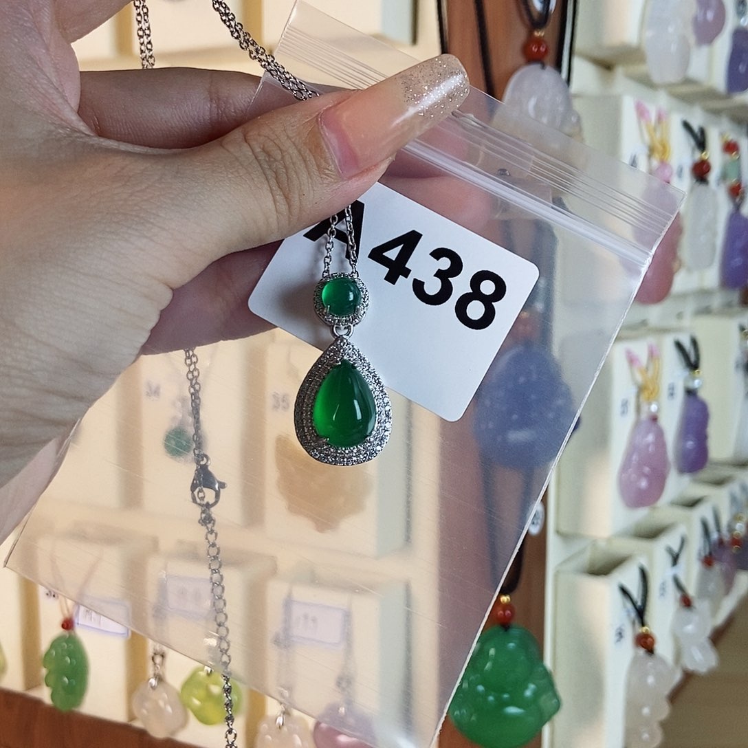 玛瑙/玉髓颈饰合金