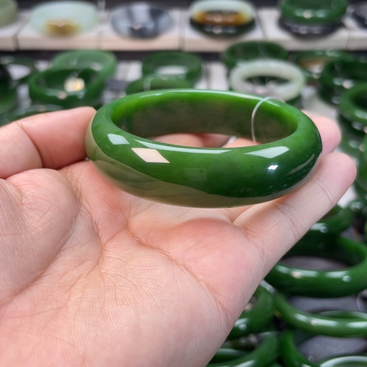 和田玉（碧玉）手镯未镶嵌