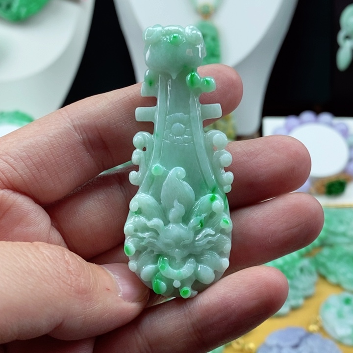 翡翠颈饰未镶嵌翡翠吊坠挂件