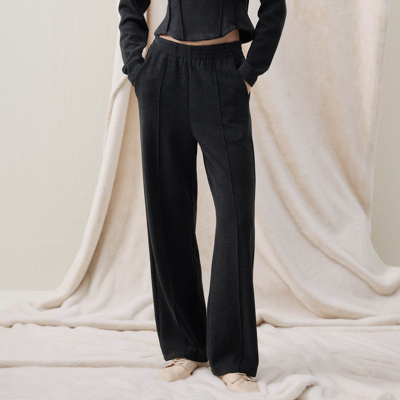 谜底直筒裤长裤2025冬新品柔软亲肤保暖松紧腰休闲裤女254MK1691