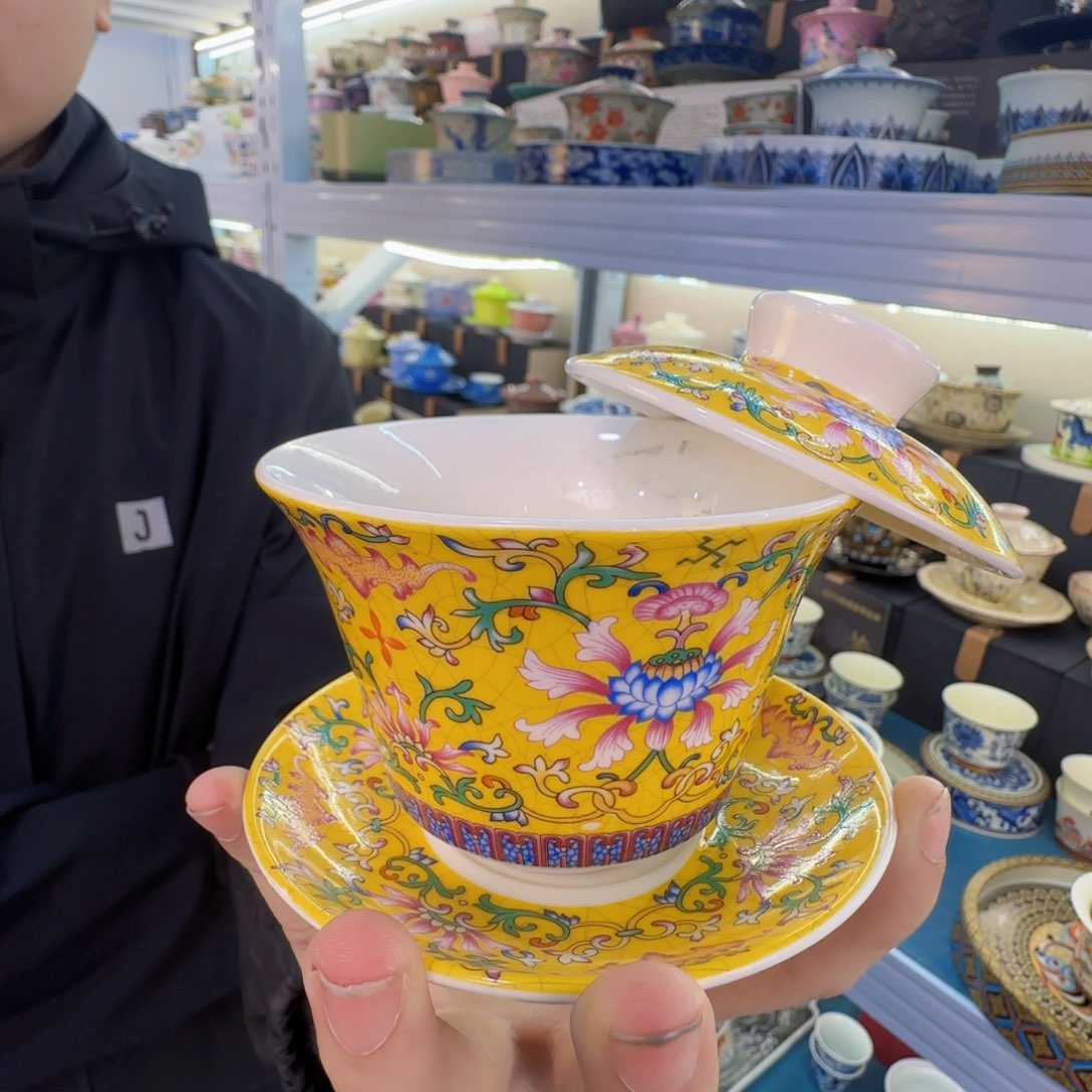 当代艺术家辞典等多种