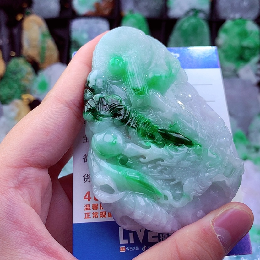 【闪购商品】翡翠颈饰未镶嵌挂件