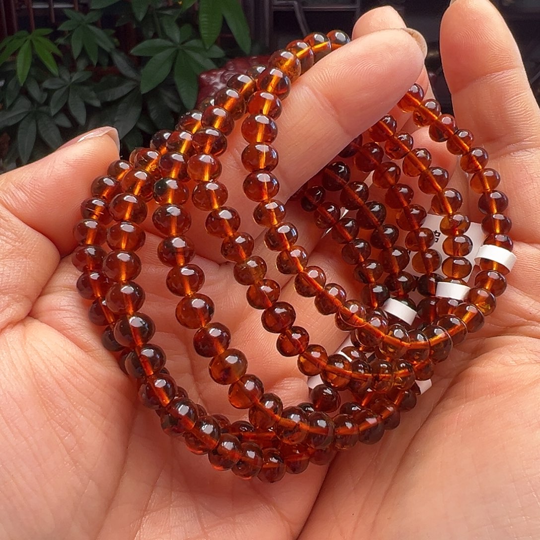 琥珀未镶嵌裸石抚顺琥珀10554六多样性发其一