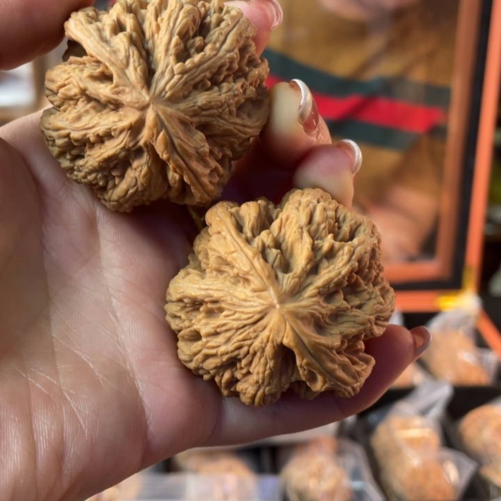 文玩核桃把件47大粗筋208