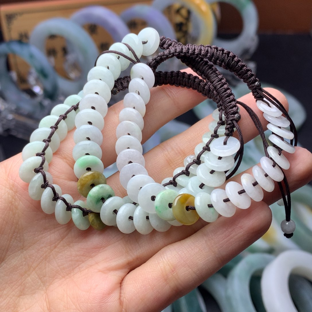 未镶嵌手链翡翠多样性